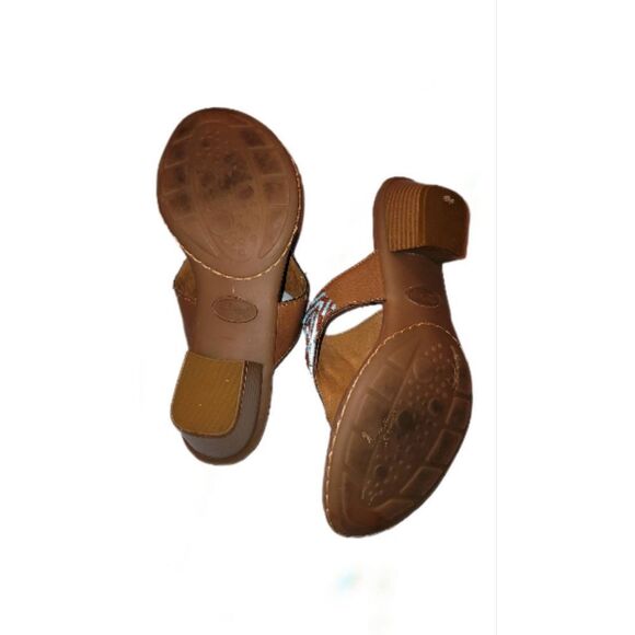 7.5 euro soft by Sofft thong wedge brown sandals leather beaded boho hippie - Picture 3 of 6
